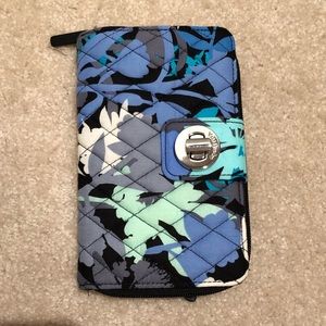“Camofloral” Vera Bradley Turnlock Wallet